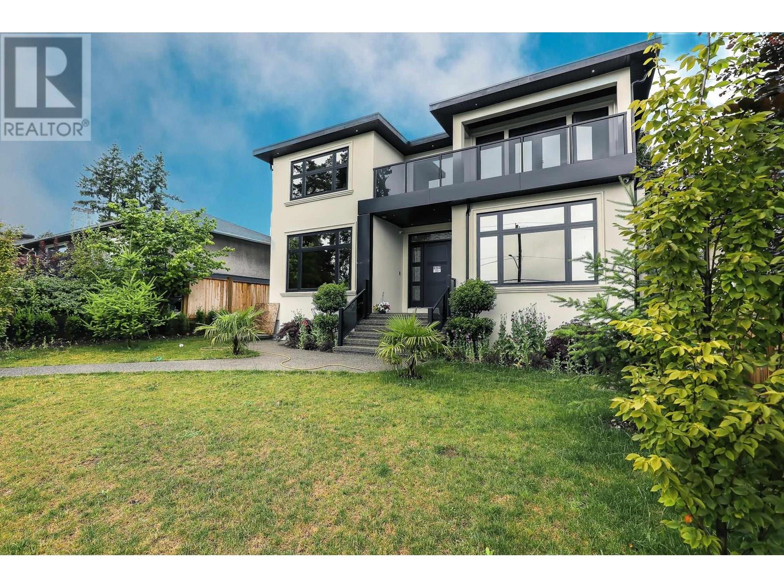 Photo 28 of 8763 10th Avenue, Burnaby BC