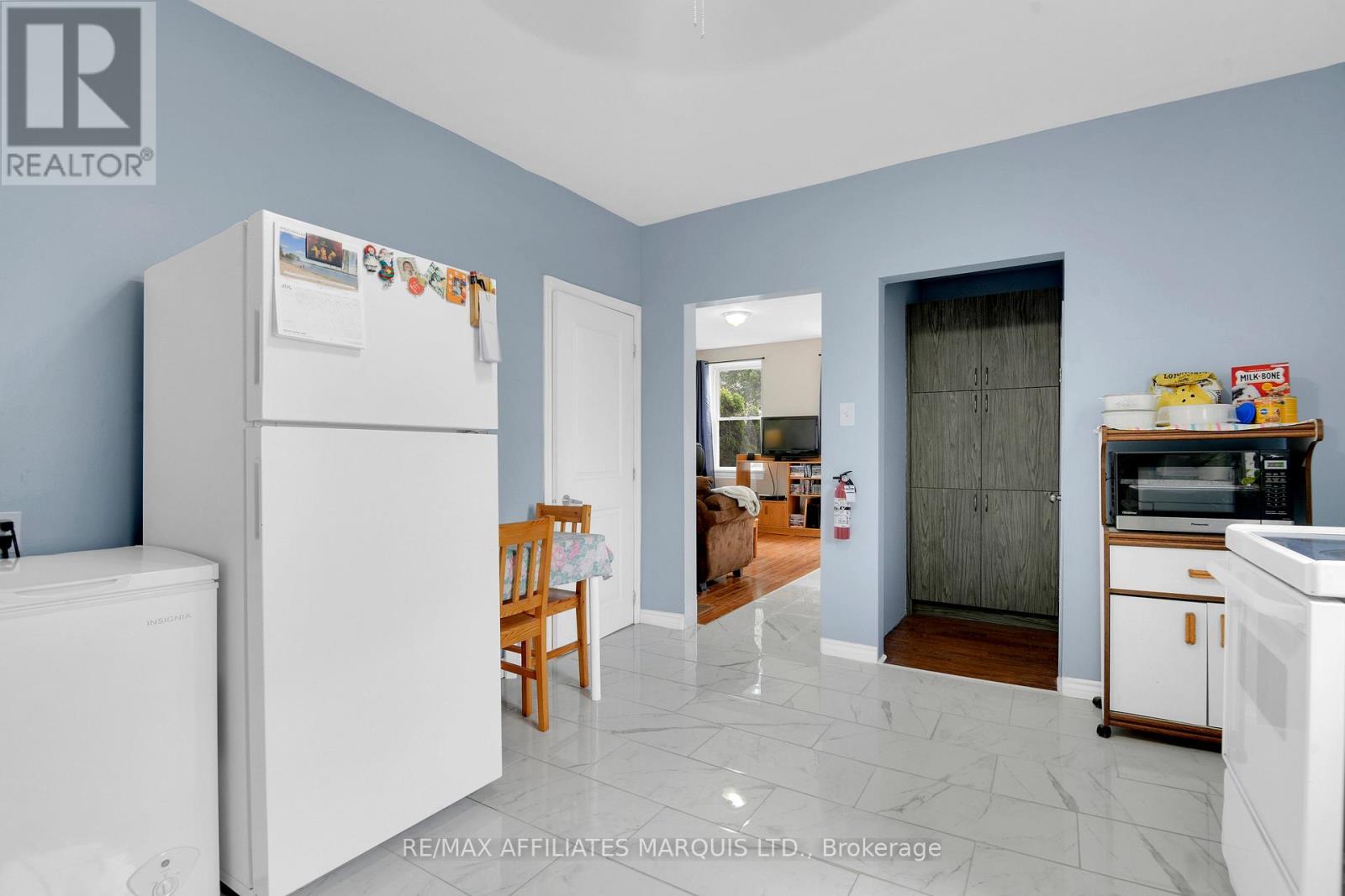 Photo 10 of 337 Sixth Street E, Cornwall ON
