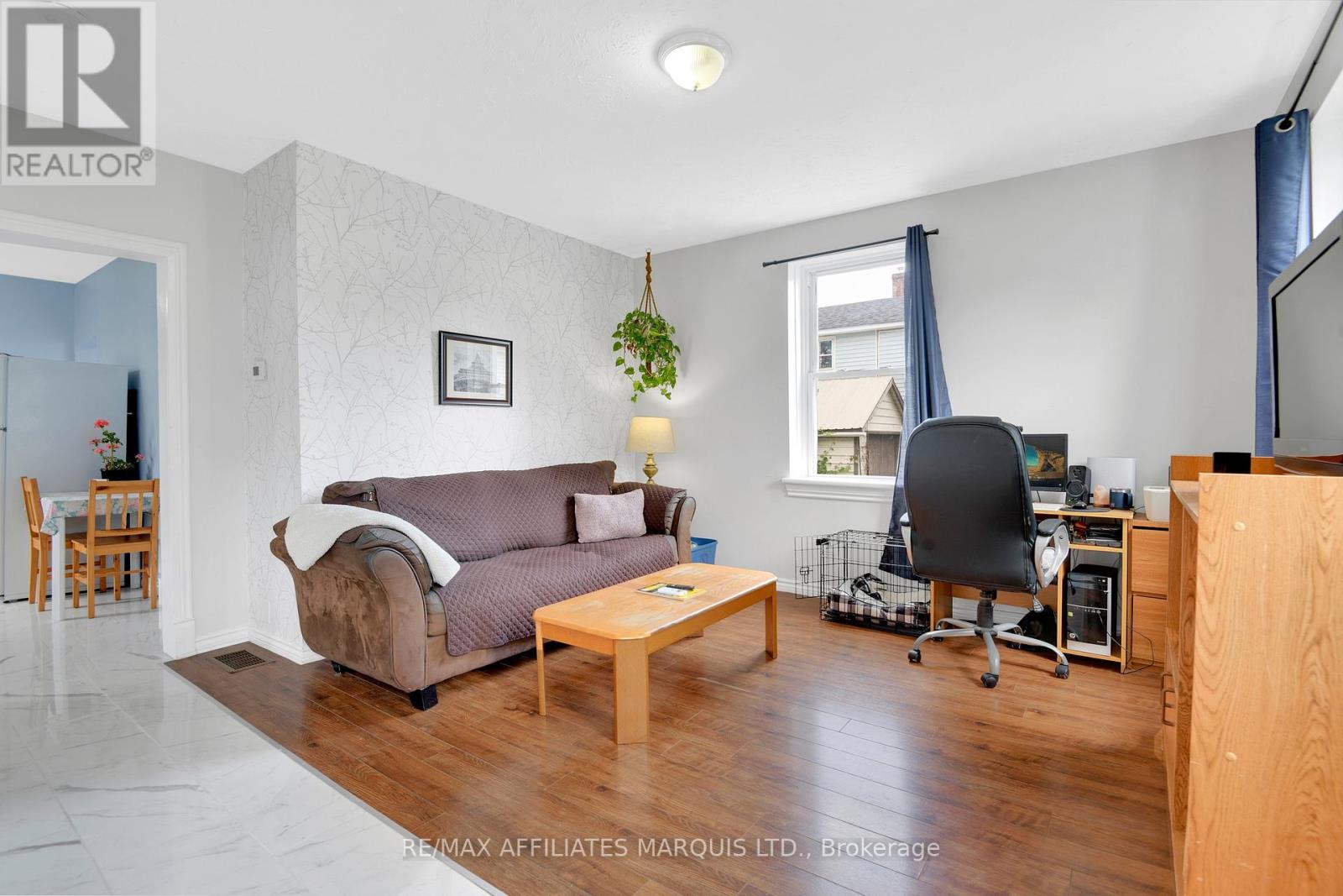 Photo 6 of 337 Sixth Street E, Cornwall ON