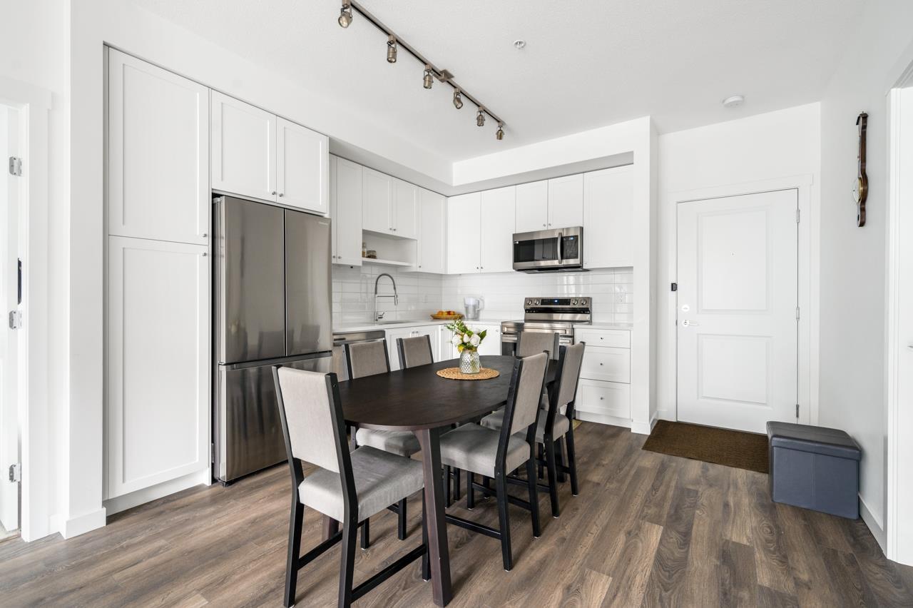 Photo 3 of 508 15815 85 Avenue, Surrey BC