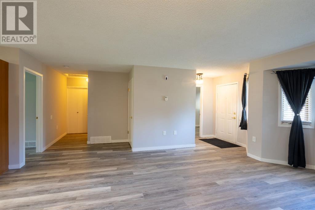 Single Family House Bungalow for Sale in  Dovely Park SE Dover Calgary 