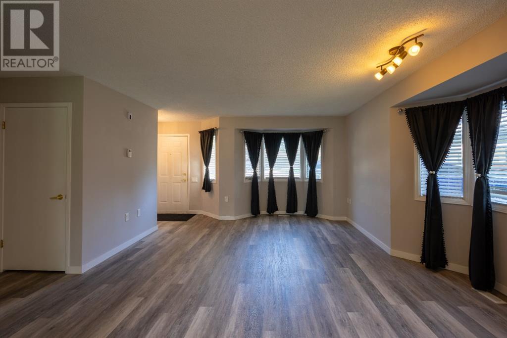Single Family House Bungalow for Sale in  Dovely Park SE Dover Calgary 