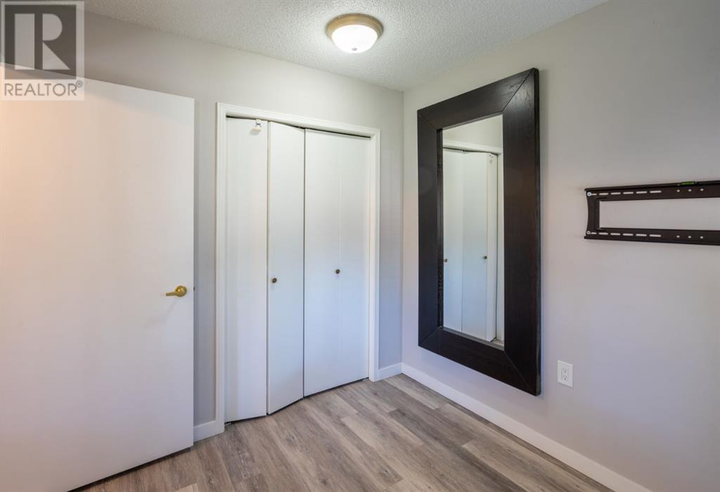 Single Family House Bungalow for Sale in  Dovely Park SE Dover Calgary 