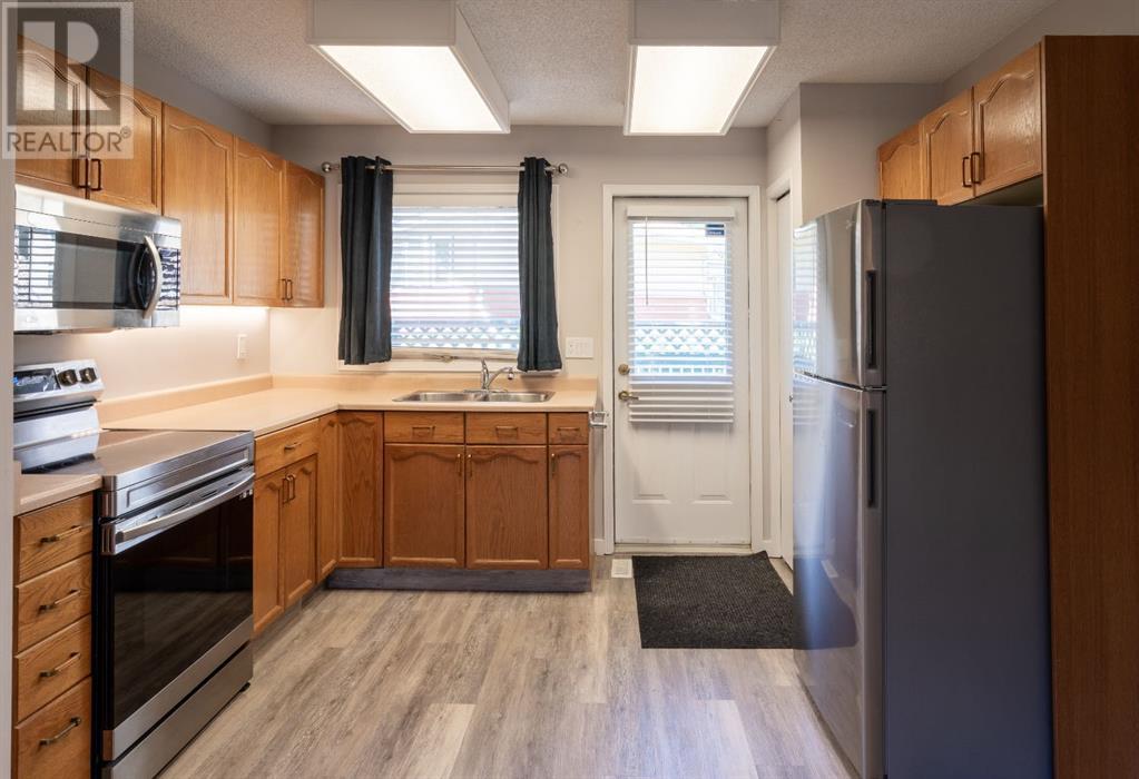 Single Family House Bungalow for Sale in  Dovely Park SE Dover Calgary 