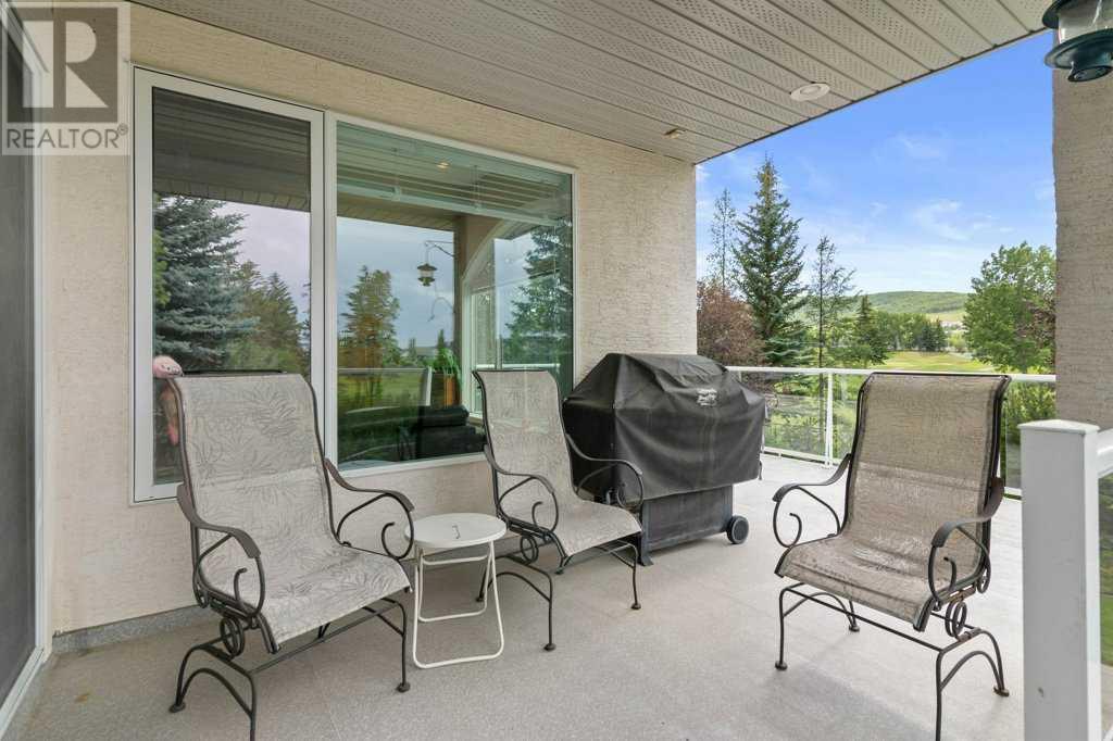 Single Family House Bungalow for Sale in  Valley Springs Road NW Valley Ridge Calgary 
