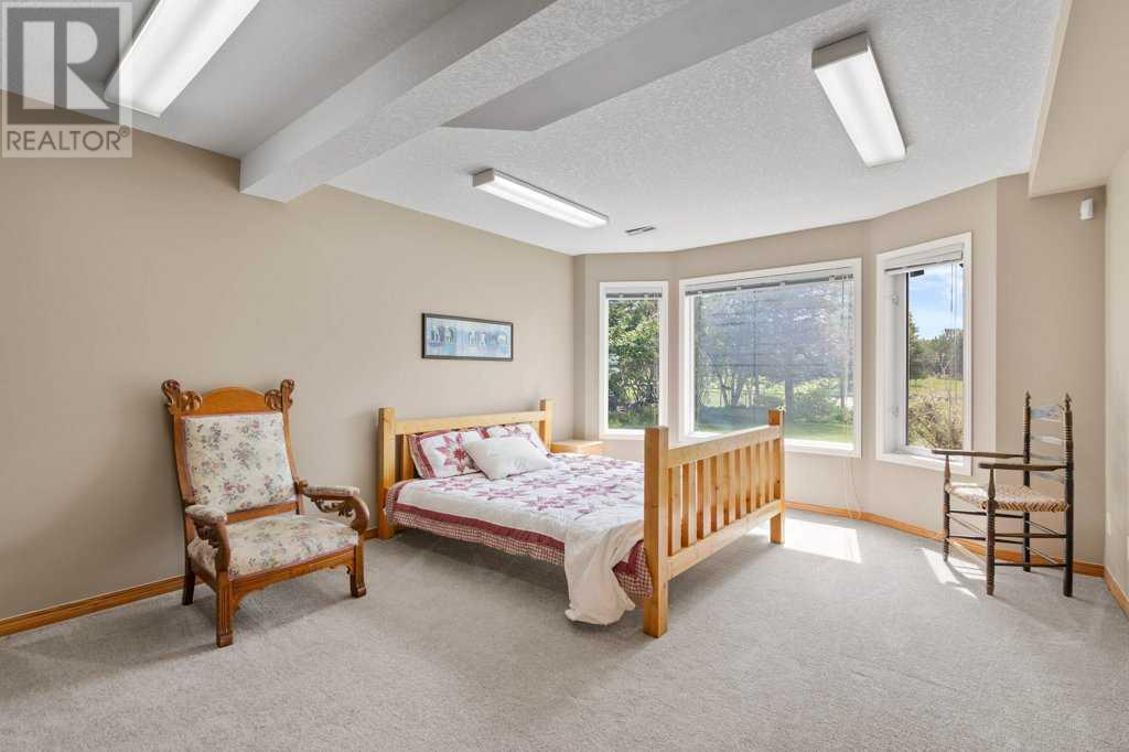 Single Family House Bungalow for Sale in  Valley Springs Road NW Valley Ridge Calgary 