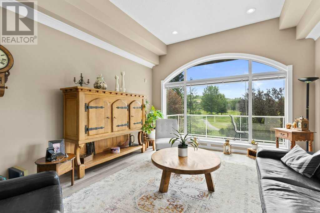 Single Family House Bungalow for Sale in  Valley Springs Road NW Valley Ridge Calgary 