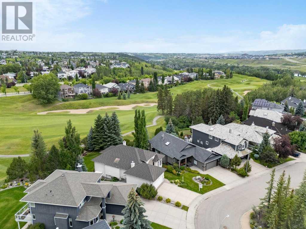 Single Family House Bungalow for Sale in  Valley Springs Road NW Valley Ridge Calgary 