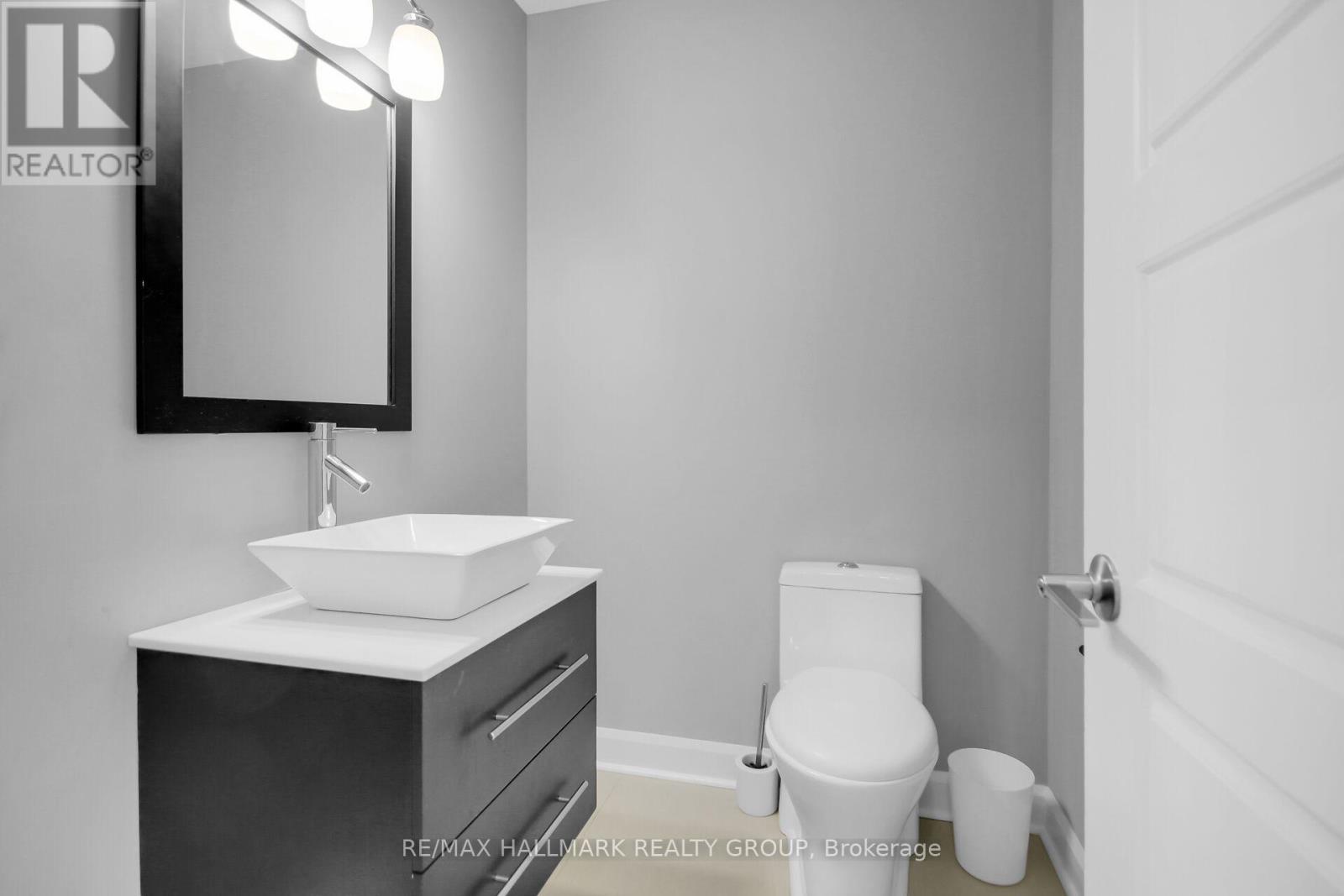 Photo 18 of 3253 Riverside Drive, Ottawa ON