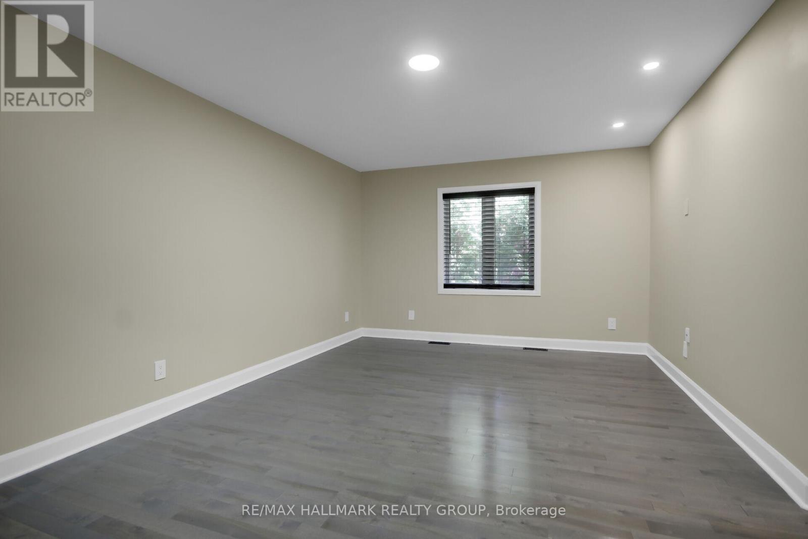 Photo 19 of 3253 Riverside Drive, Ottawa ON
