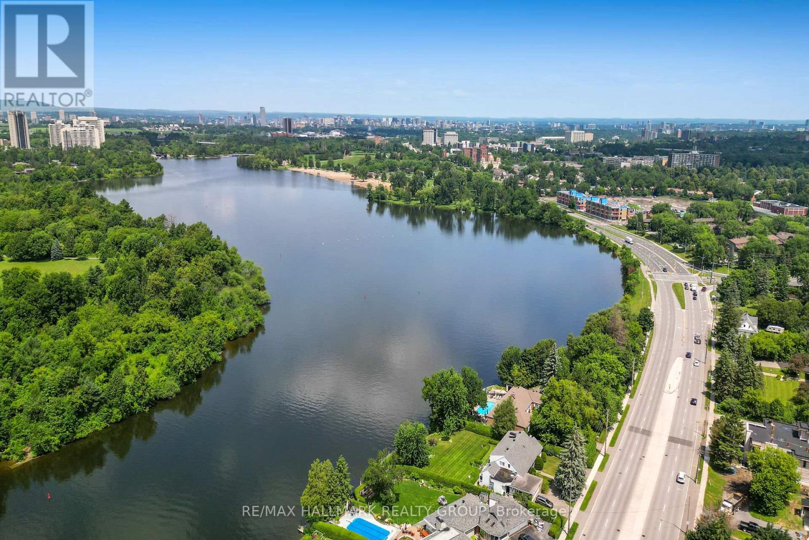 Photo 41 of 3253 Riverside Drive, Ottawa ON