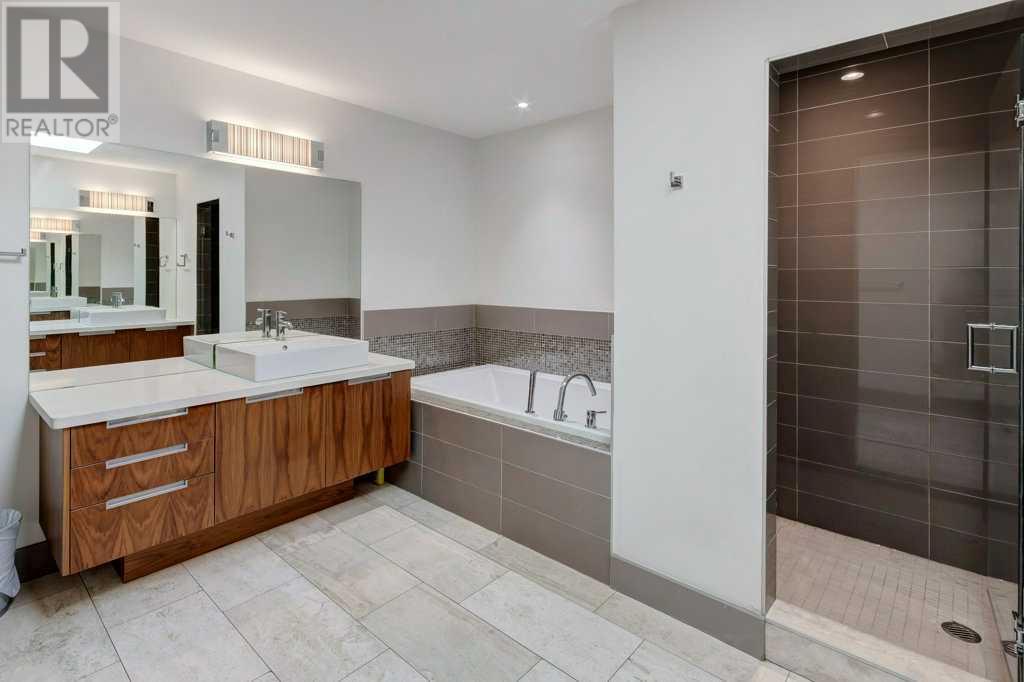 Single Family House for Sale in   Avenue SW Richmond Calgary 