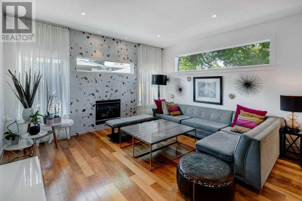 Single Family House for Sale in   Avenue SW Richmond Calgary 