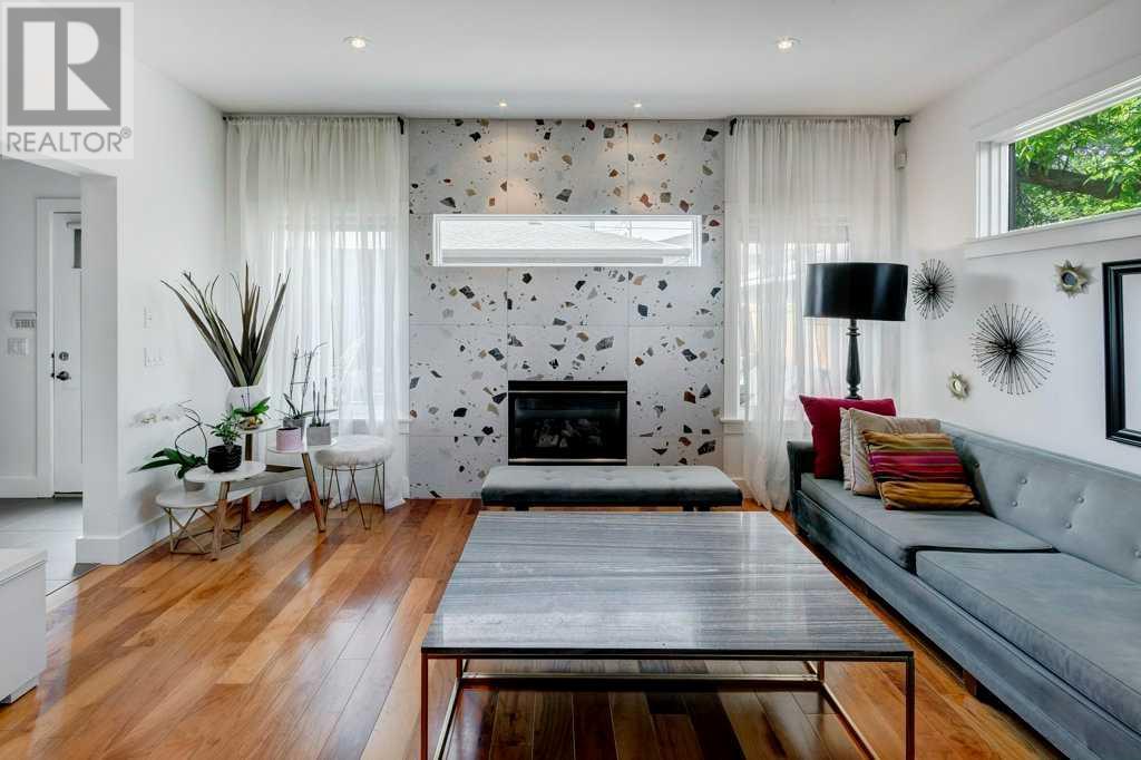 Single Family House for Sale in   Avenue SW Richmond Calgary 