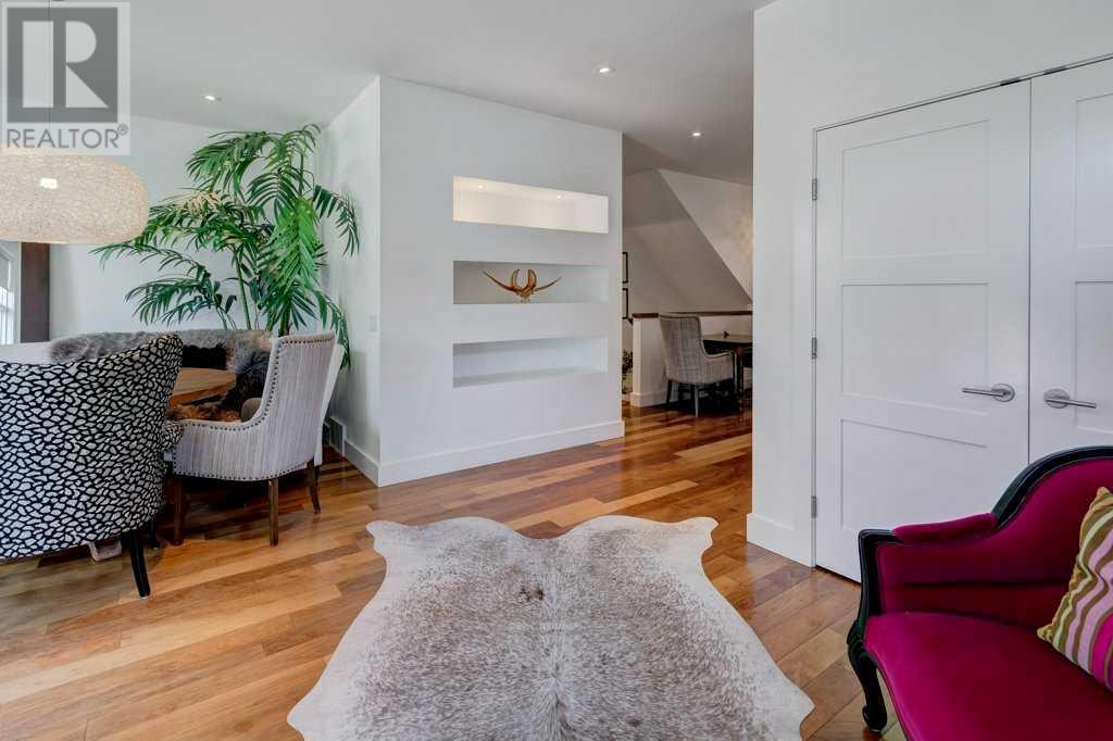 Single Family House for Sale in   Avenue SW Richmond Calgary 
