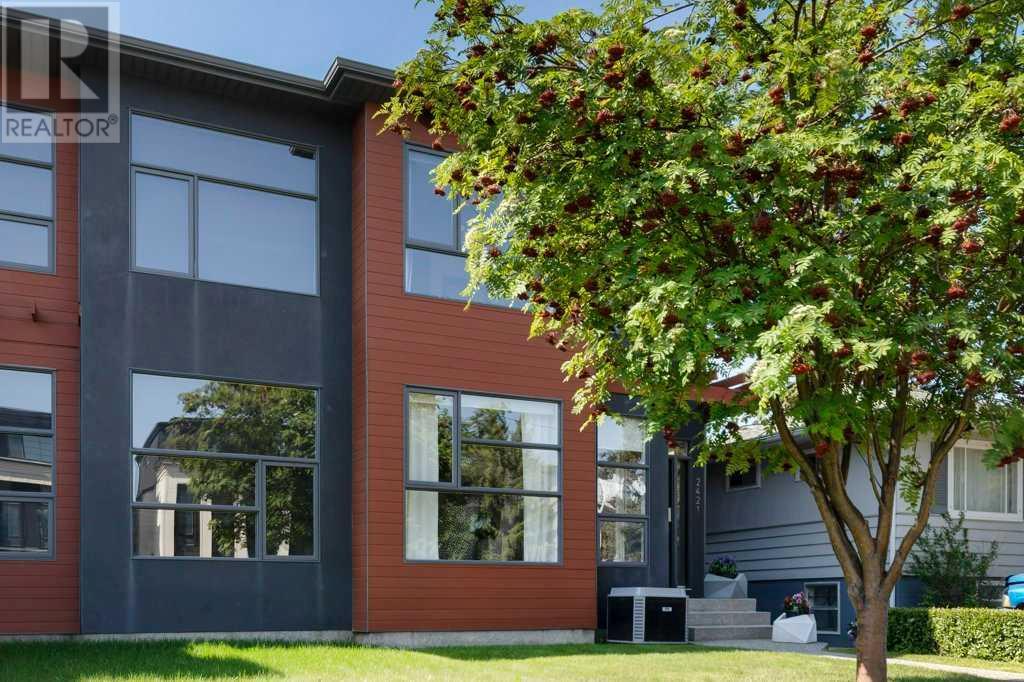 Single Family House for Sale in   Avenue SW Richmond Calgary 