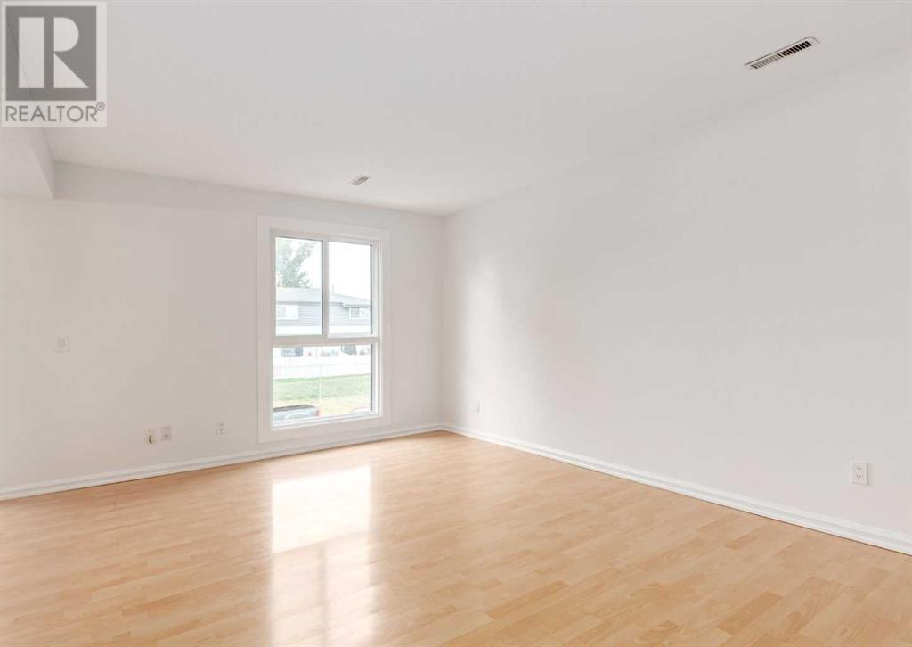 Single Family House for Sale in   Elbow Drive SW Canyon Meadows Calgary 