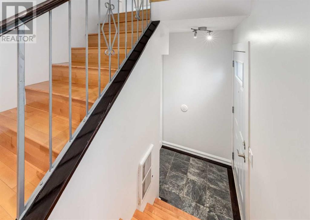 Single Family House for Sale in   Elbow Drive SW Canyon Meadows Calgary 