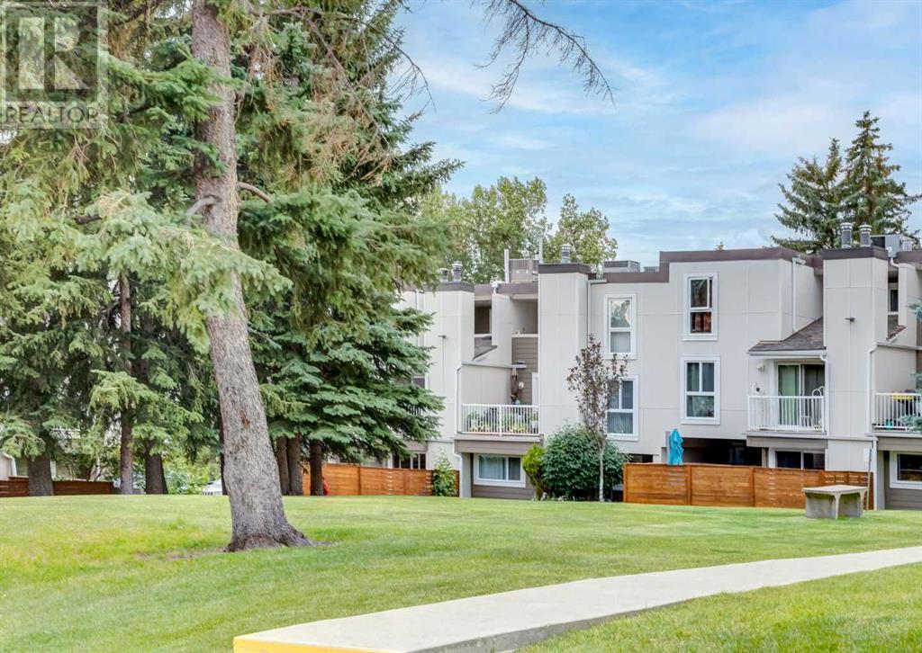 Single Family House for Sale in   Elbow Drive SW Canyon Meadows Calgary 