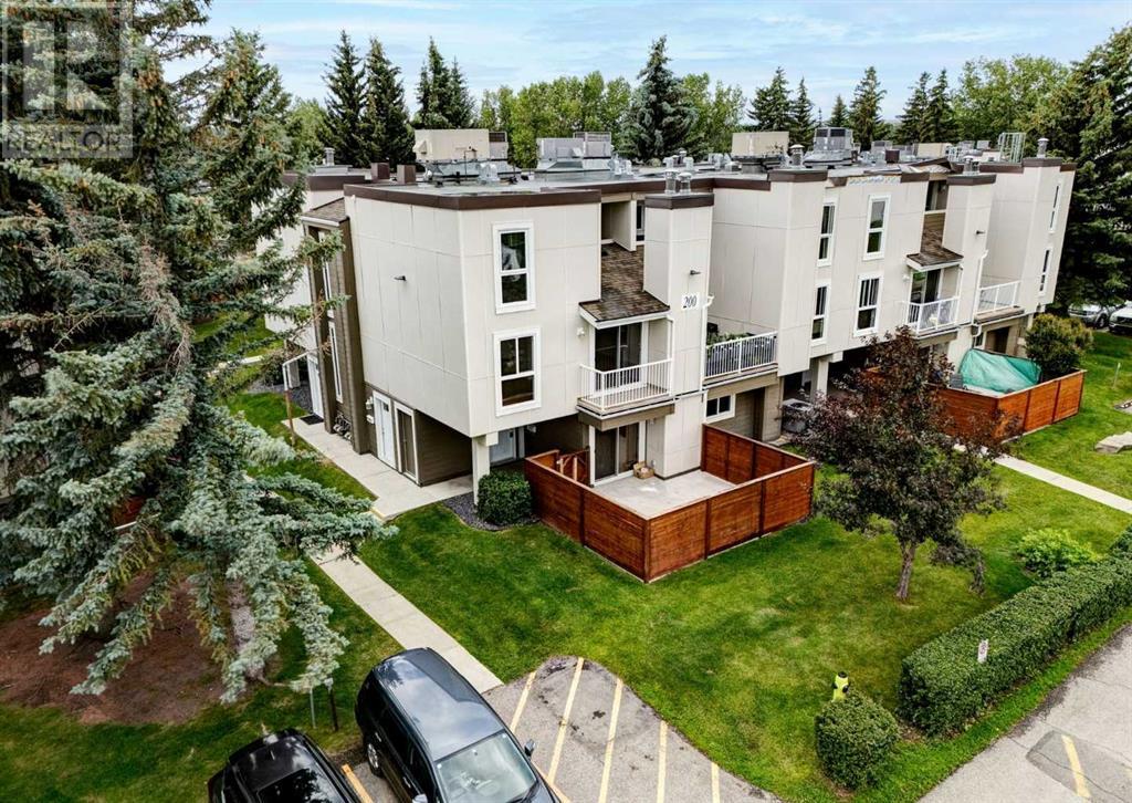 Single Family House for Sale in   Elbow Drive SW Canyon Meadows Calgary 
