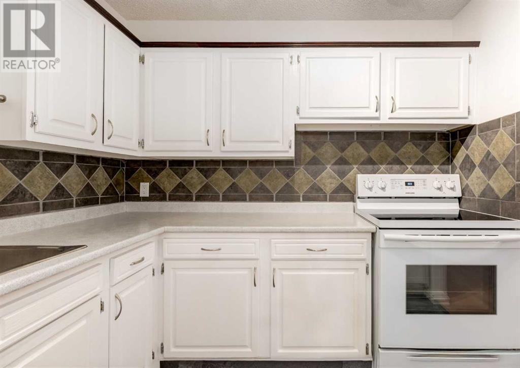 Single Family House for Sale in   Elbow Drive SW Canyon Meadows Calgary 