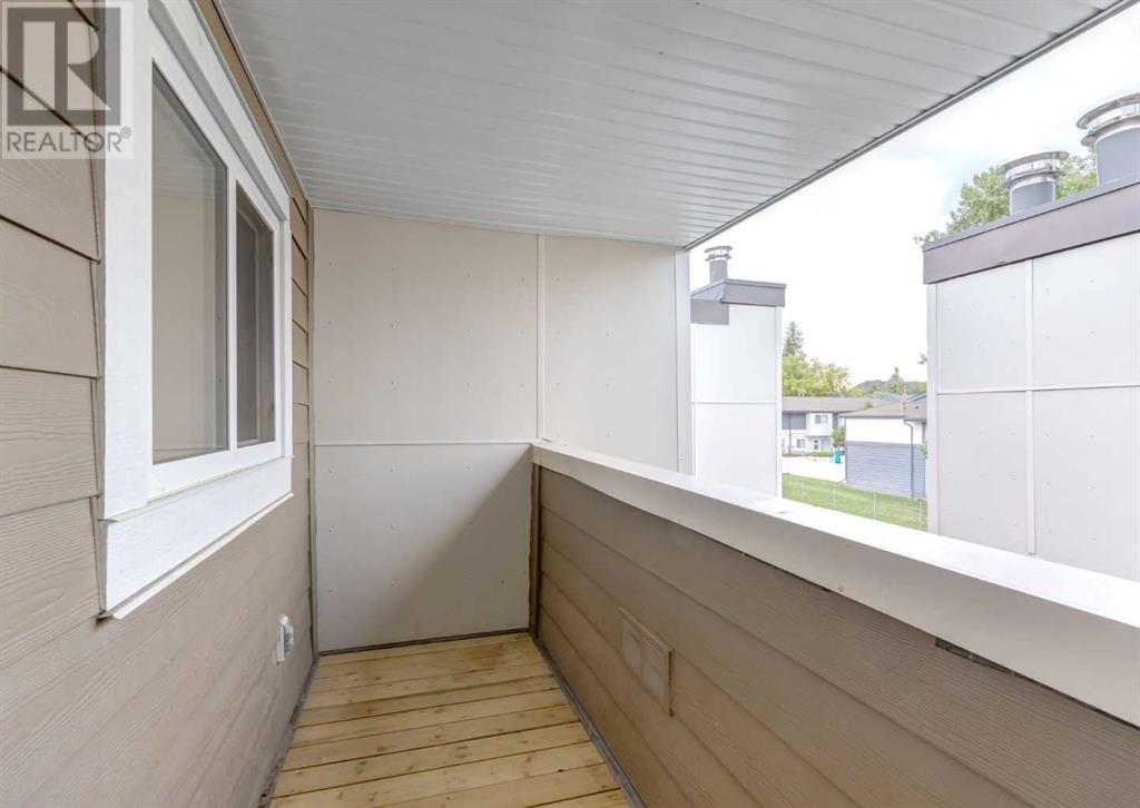 Single Family House for Sale in   Elbow Drive SW Canyon Meadows Calgary 