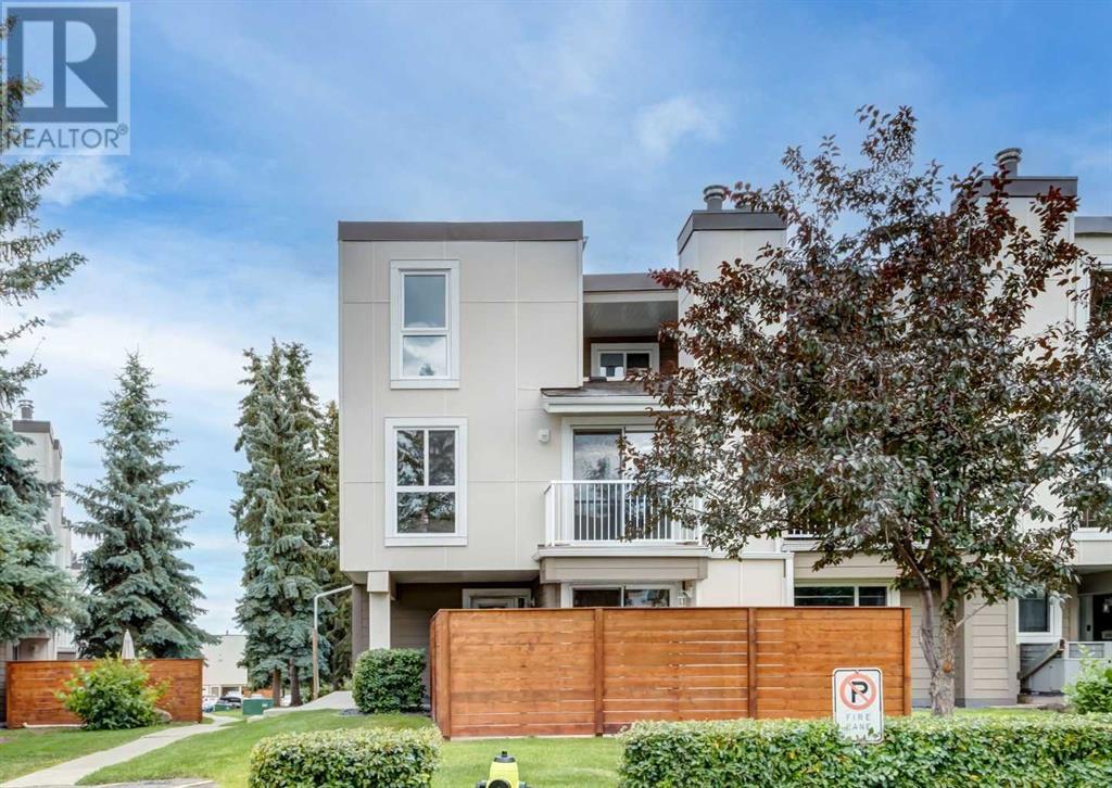 Single Family House for Sale in   Elbow Drive SW Canyon Meadows Calgary 