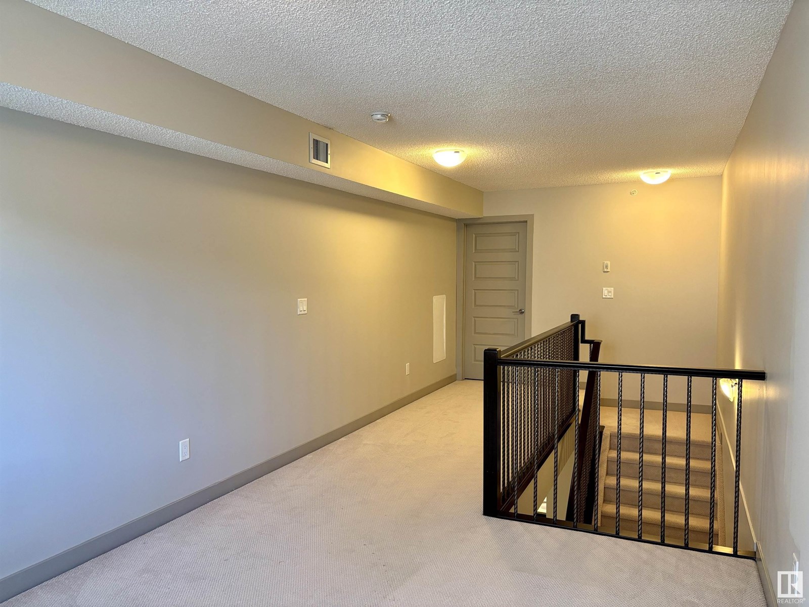 Photo 23 of 114 10510 56 Av Nw, Edmonton AB