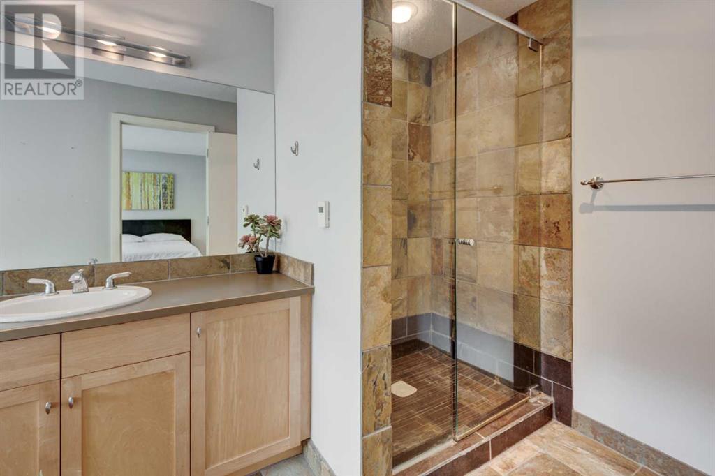 Single Family House for Sale in    Avenue NE Crescent Heights Calgary 