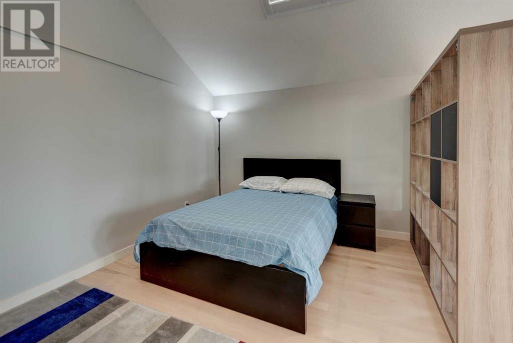 Single Family House for Sale in    Avenue NE Crescent Heights Calgary 