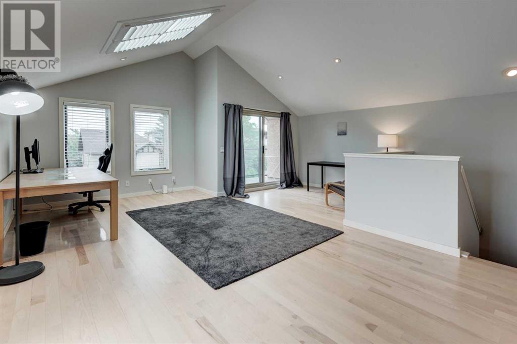 Single Family House for Sale in    Avenue NE Crescent Heights Calgary 