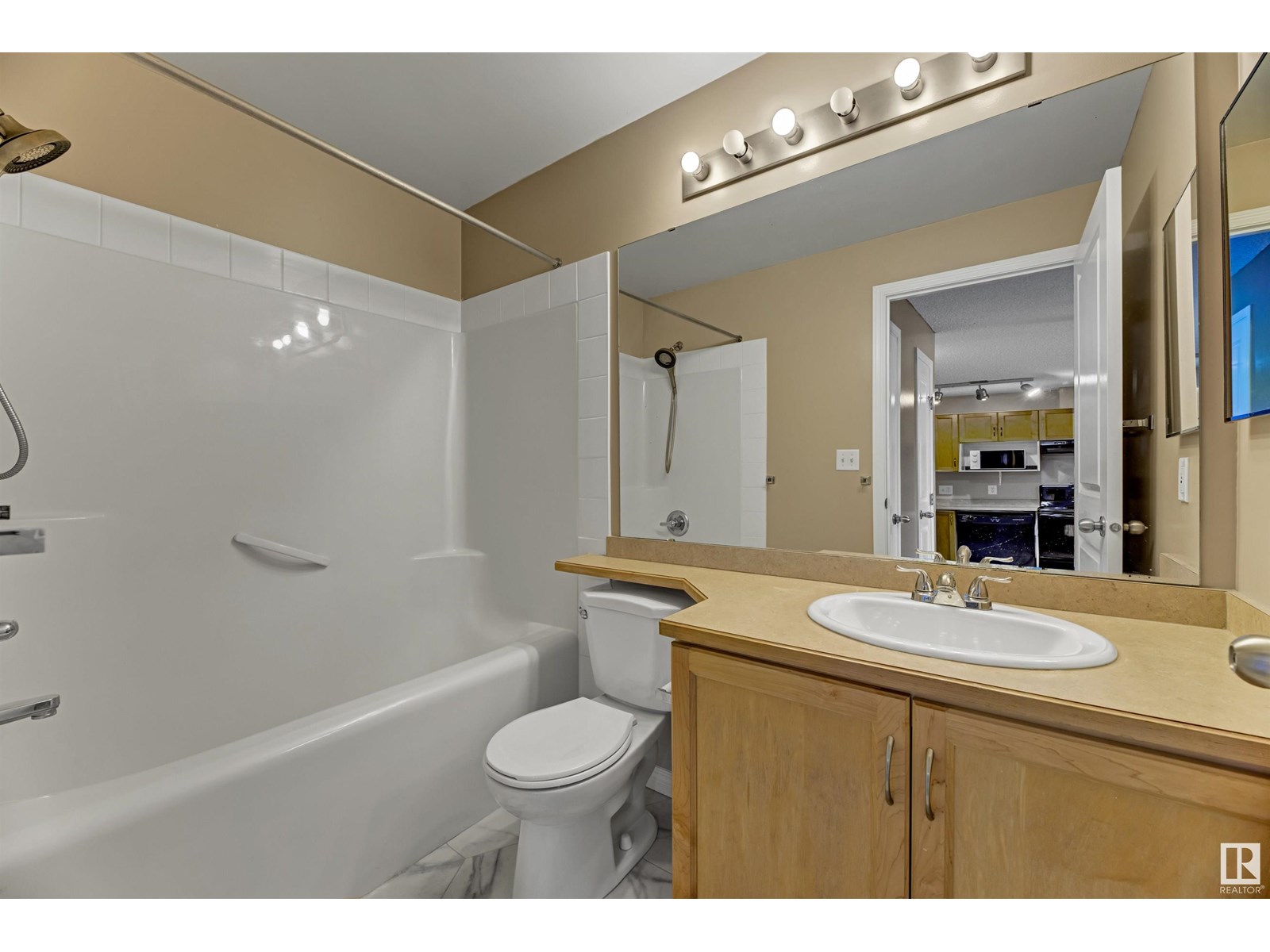 Photo 16 of 211 245 Edwards Dr Sw Sw, Edmonton AB