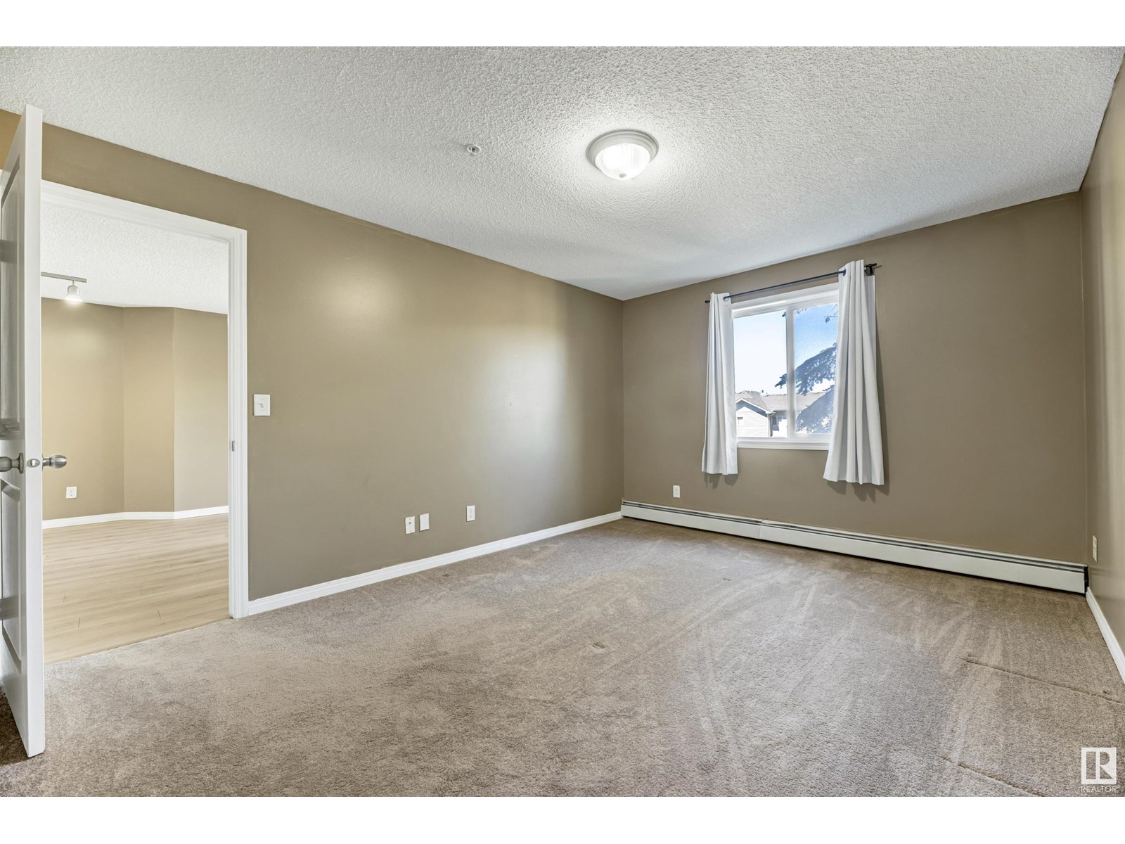 Photo 18 of 211 245 Edwards Dr Sw Sw, Edmonton AB