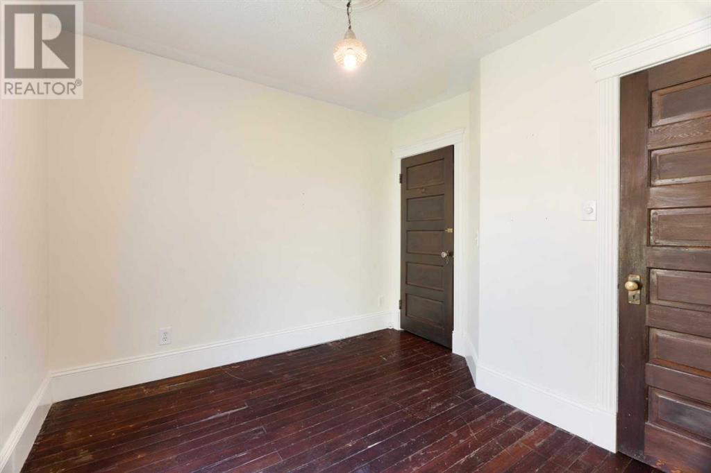 Single Family House for Sale in   Street SW Mission Calgary 