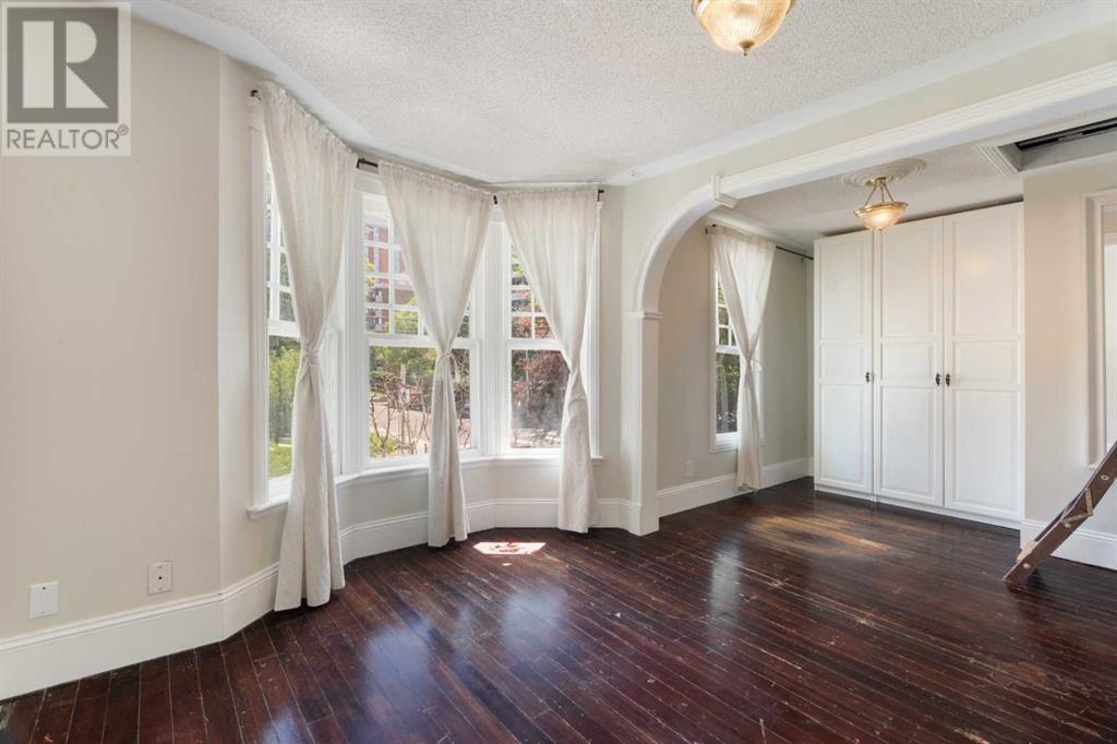 Single Family House for Sale in   Street SW Mission Calgary 