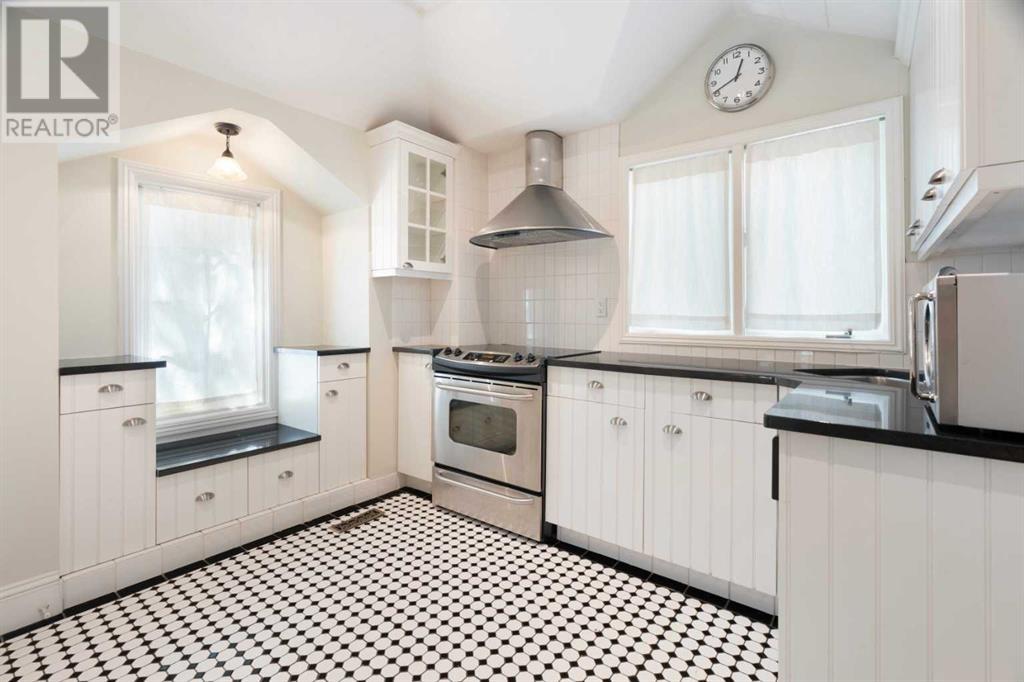Single Family House for Sale in   Street SW Mission Calgary 