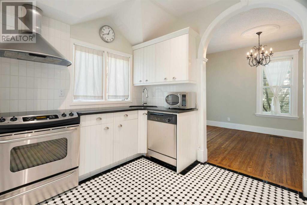 Single Family House for Sale in   Street SW Mission Calgary 