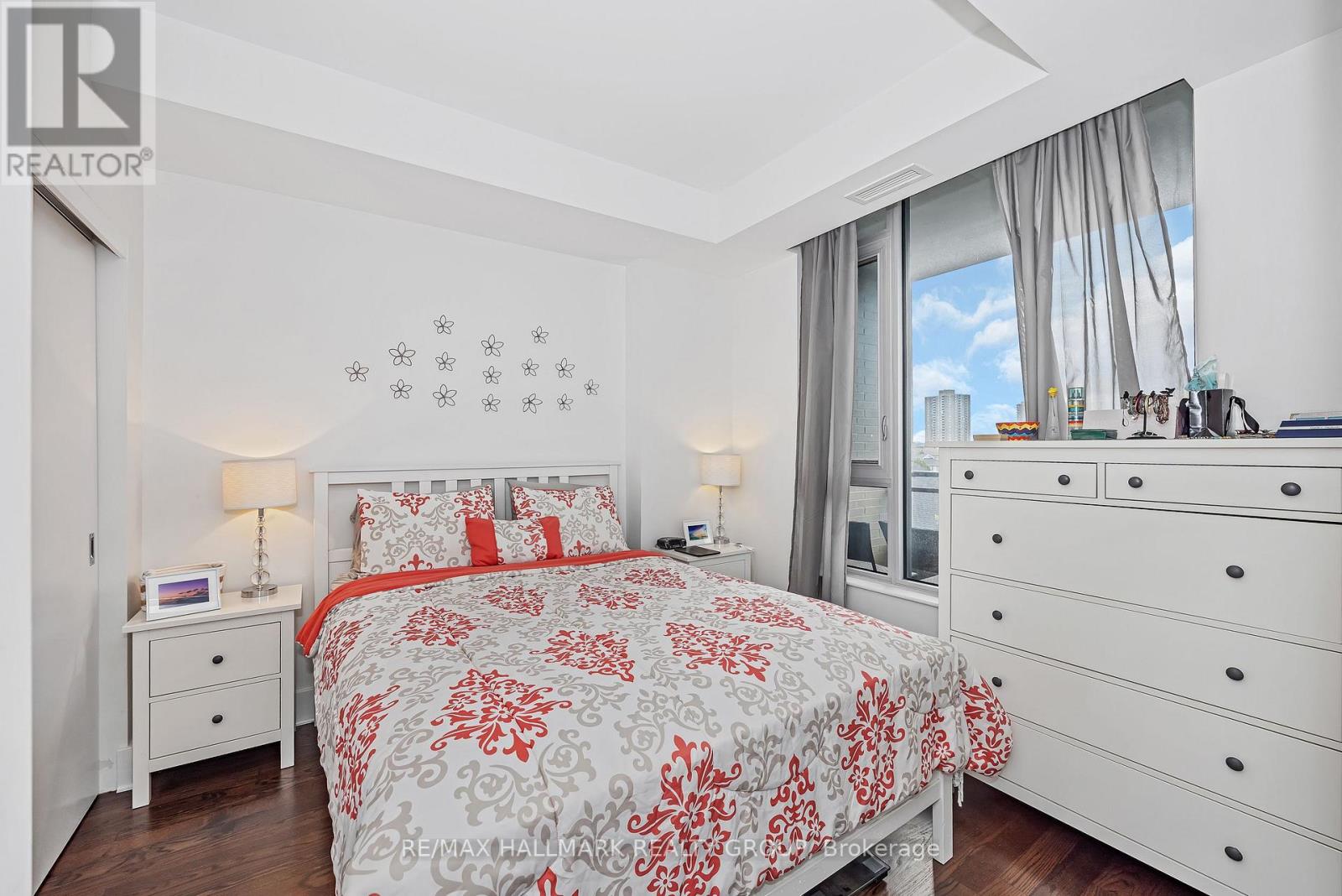 Photo 19 of 308 101 Richmond Road, Ottawa ON