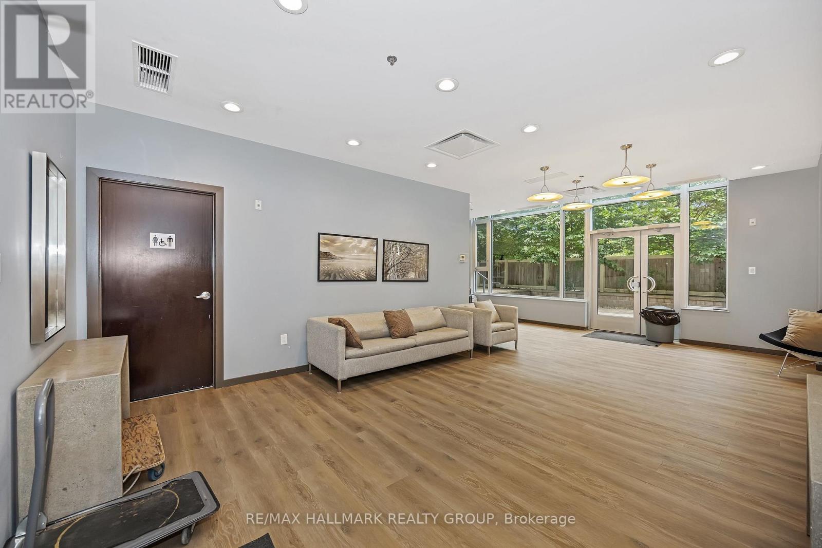 Photo 28 of 308 101 Richmond Road, Ottawa ON