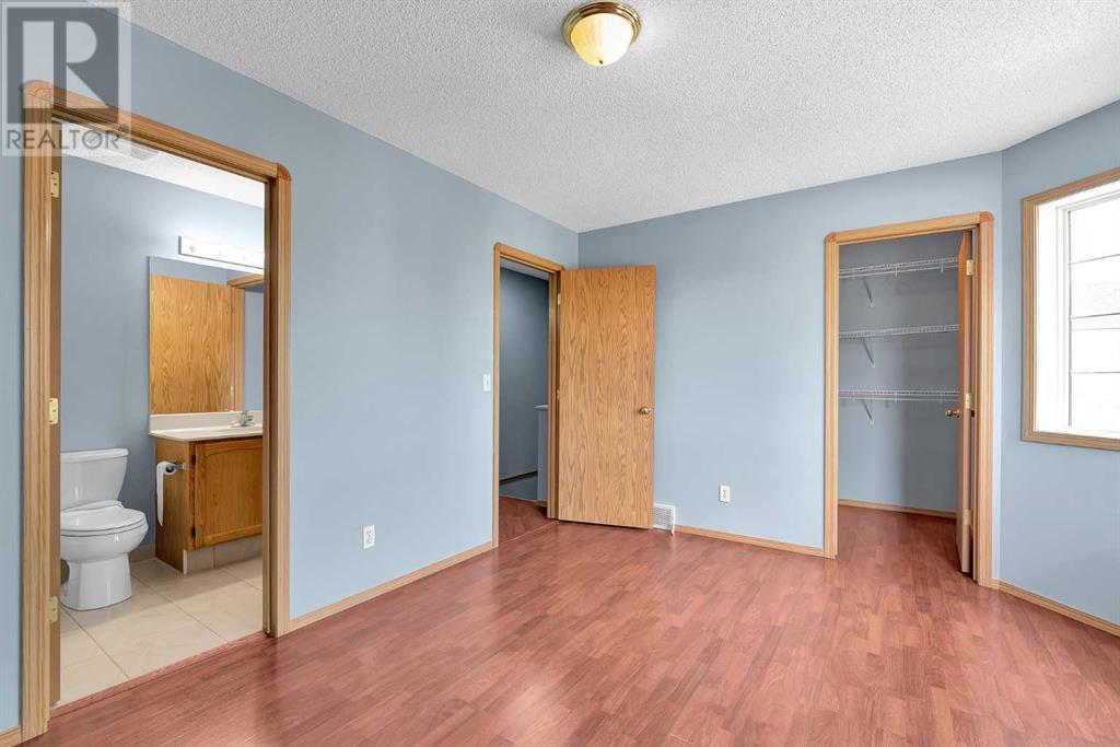 Single Family House for Sale in  Harvest Rose Circle NE Harvest Hills Calgary 