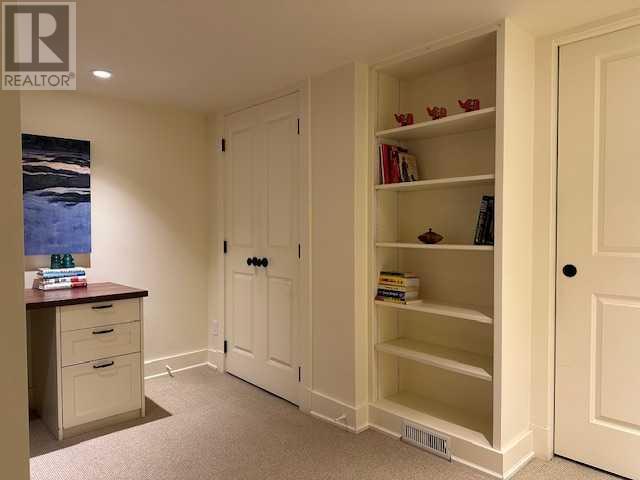 Single Family House for Sale in    Avenue SW Lakeview Calgary 