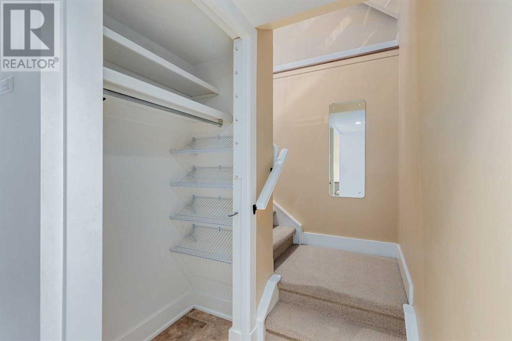Single Family House for Sale in    Avenue SW Lakeview Calgary 