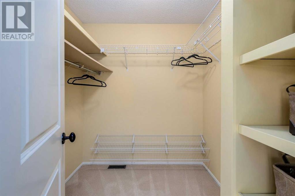 Single Family House for Sale in    Avenue SW Lakeview Calgary 