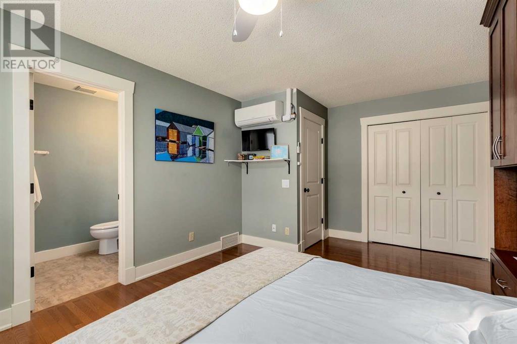Single Family House for Sale in    Avenue SW Lakeview Calgary 