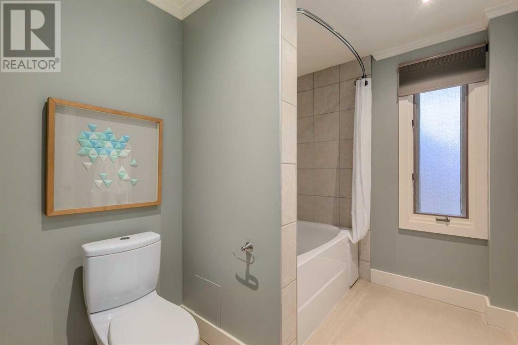 Single Family House for Sale in    Avenue SW Lakeview Calgary 