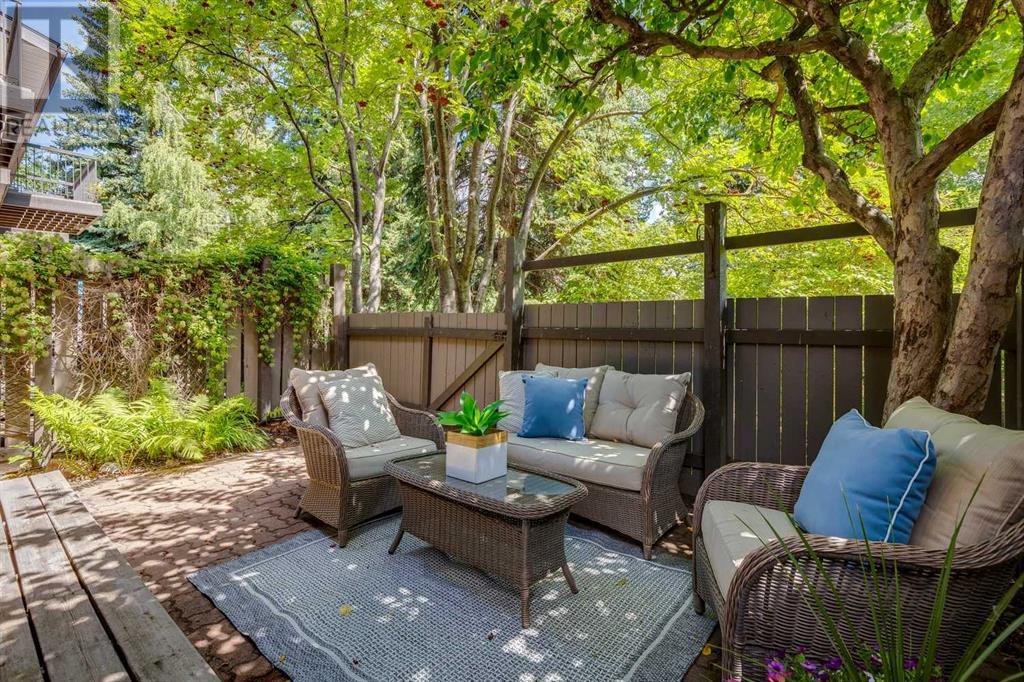 Single Family House for Sale in    Avenue SW Lakeview Calgary 