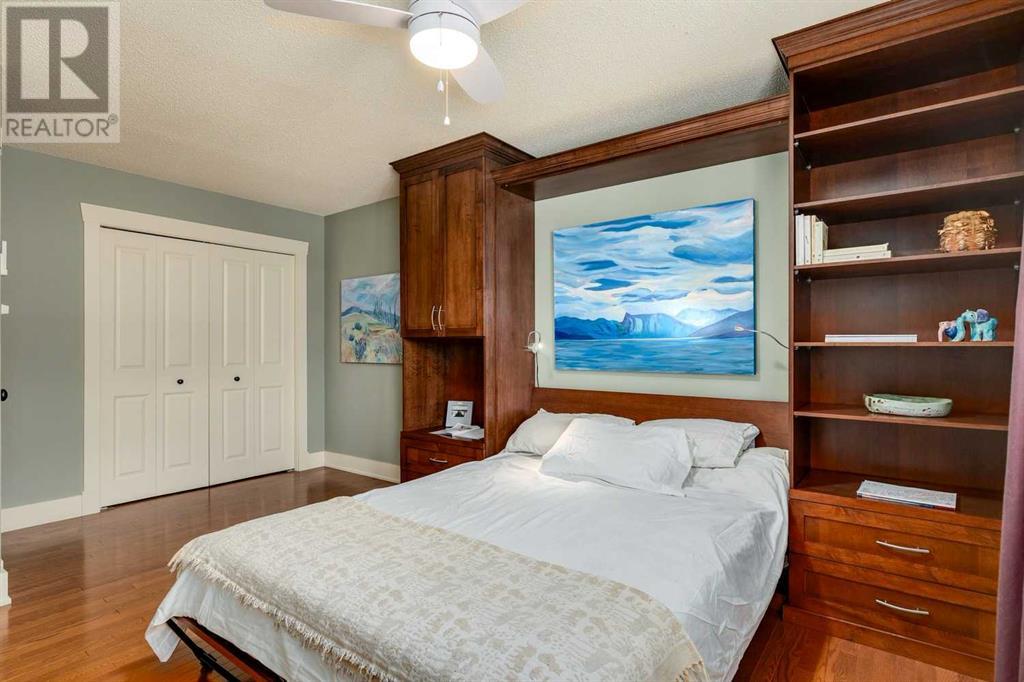 Single Family House for Sale in    Avenue SW Lakeview Calgary 