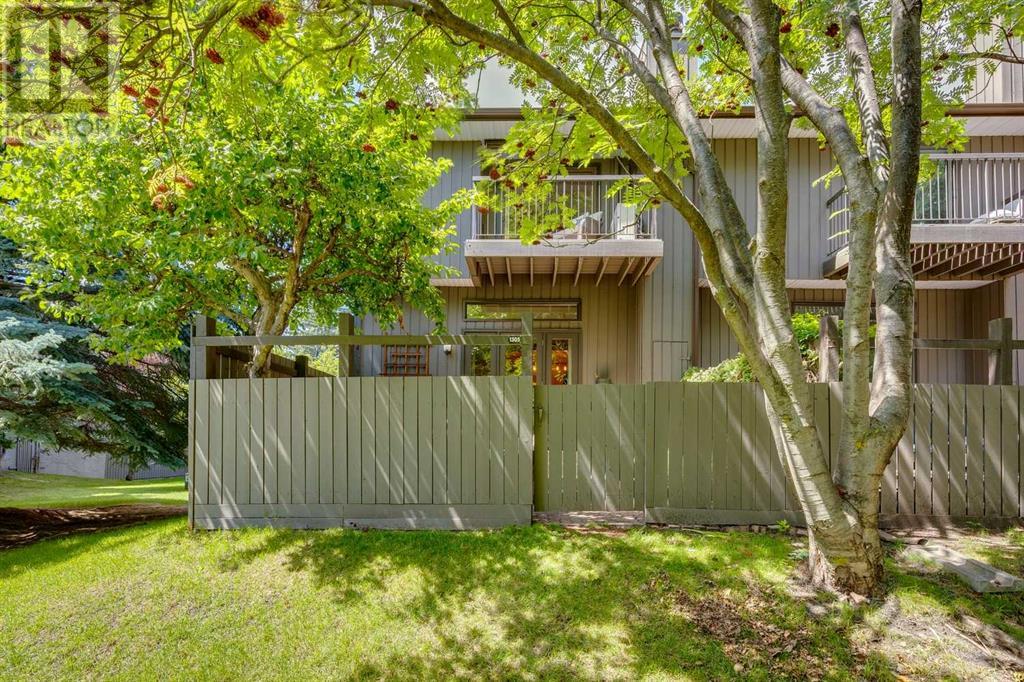 Single Family House for Sale in    Avenue SW Lakeview Calgary 