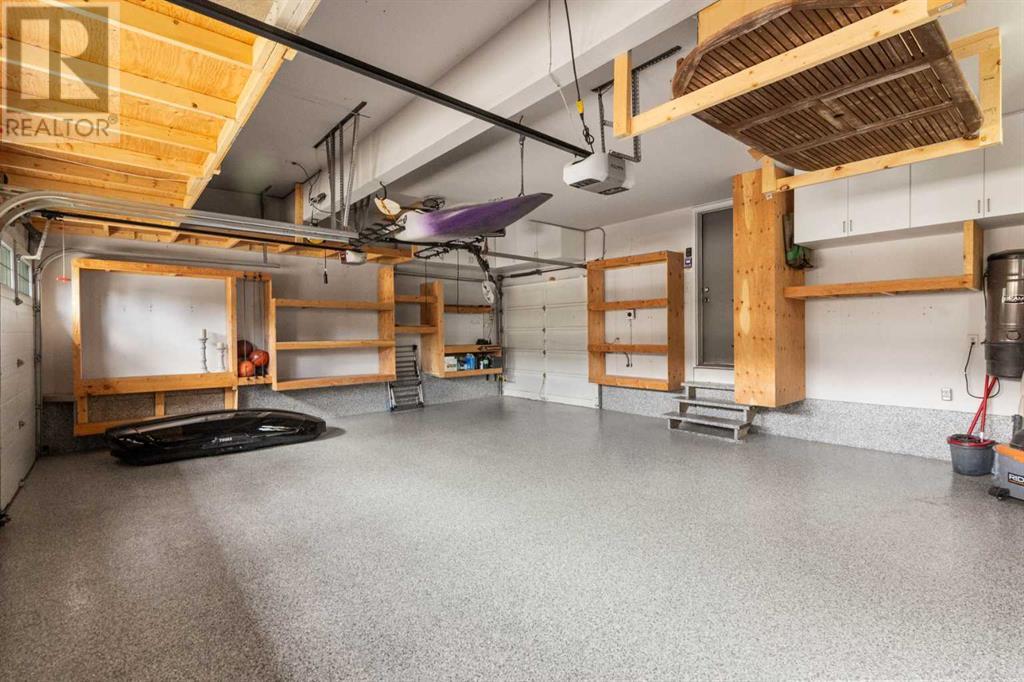 Single Family House for Sale in  Signal Ridge Place SW Signal Hill Calgary 