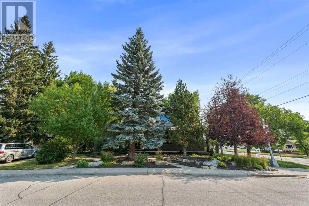 Single Family House for Sale in   Street SW Chinook Park Calgary 